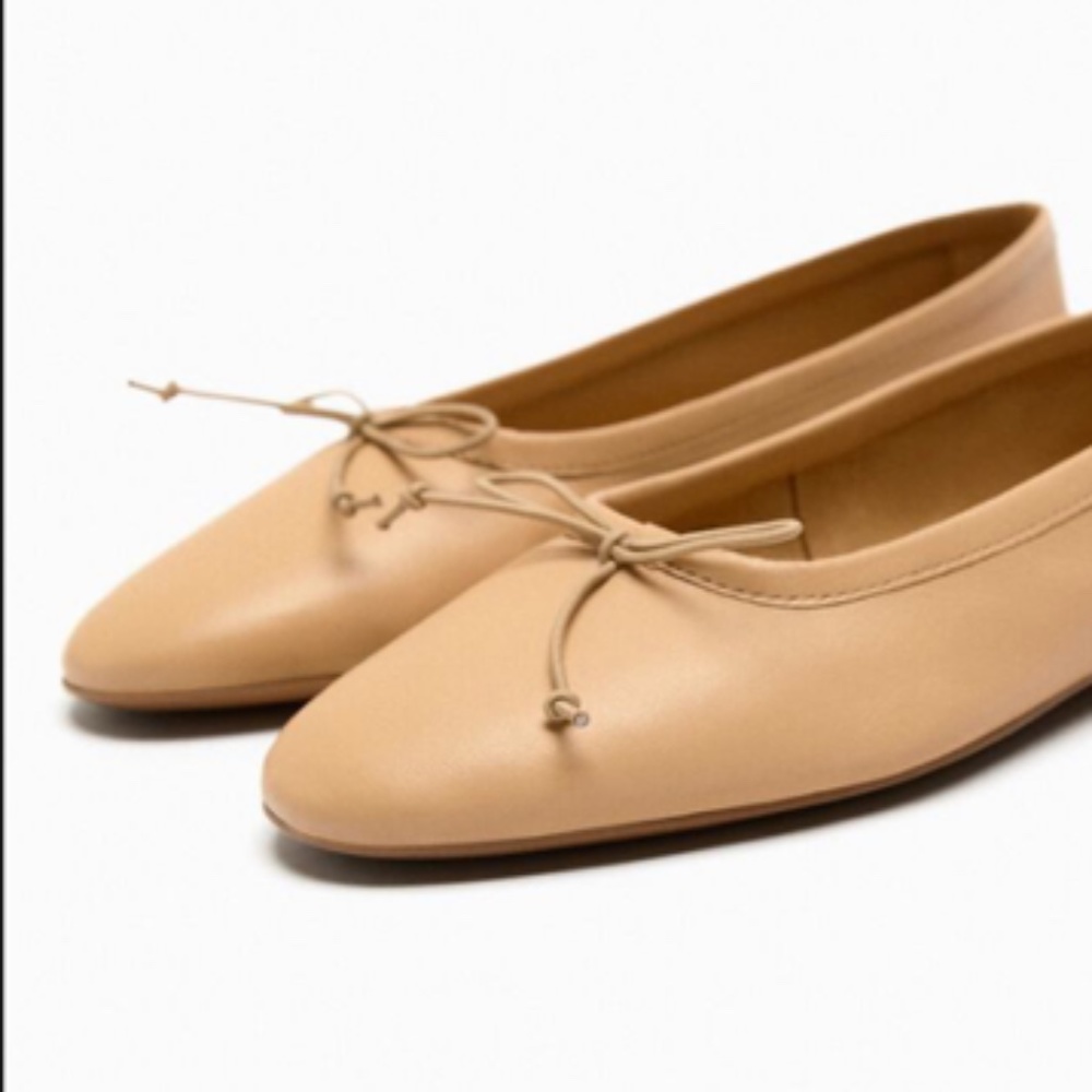 Zara Cream Tan Loafers with Rounded Toe